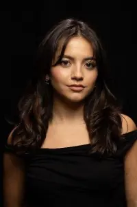 Фото Ізабела Мерсед (Isabela Merced)