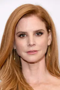 Фото  (Sarah Rafferty)
