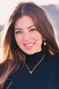 Фото Пінар Топрак (Pinar Toprak)