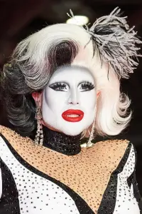 Фото  (Danny Beard)