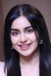Фото Ада Шарма (Adah Sharma)