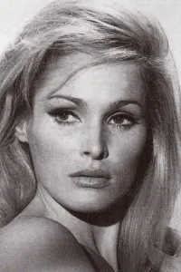 Фото Урсула Андресс (Ursula Andress)
