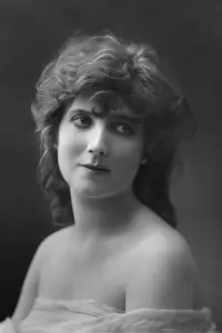 Фото  (Gina Palerme)