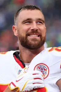 Фото  (Travis Kelce)
