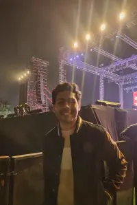 Фото  (Saksham Kaushik)