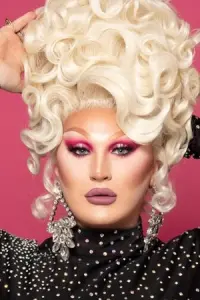 Фото  (The Vivienne)