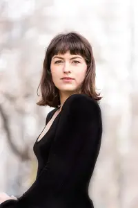 Фото  (Sarah Clarke)