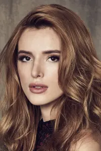 Фото Белла Торн (Bella Thorne)