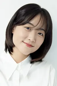 Фото  (Lee Kum-ju)
