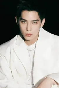 Фото  (Wang Anyu)