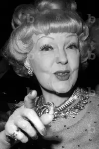 Фото  (Jeanne Aubert) #503904