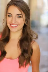 Фото  (Madison Lanesey)