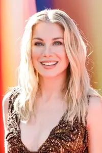 Фото Дженніфер Холланд (Jennifer Holland)