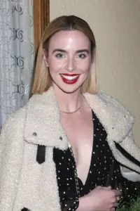 Фото  (Ashleigh Brewer)