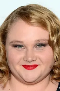 Фото Даніель Макдональд (Danielle Macdonald)