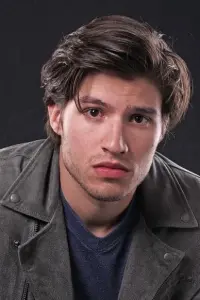 Фото  (Cameron Cuffe)