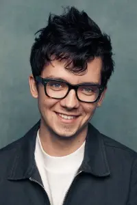 Фото Аса Баттерфілд (Asa Butterfield)