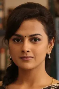 Фото Шраддха Шрінатх (Shraddha Srinath)