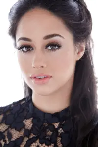Фото Жанін Мейсон (Jeanine Mason)