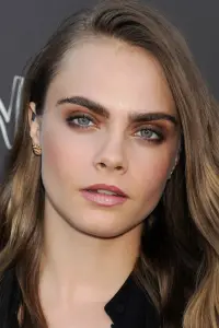 Фото Кара Делевінь (Cara Delevingne)
