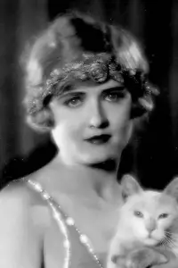 Фото  (Harriet Hammond) #510393