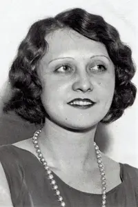 Фото  (Yvonne Hughes)