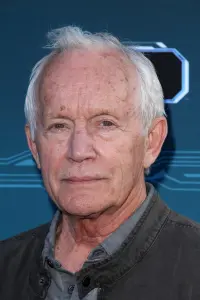 Фото Ленс Хенріксен (Lance Henriksen)