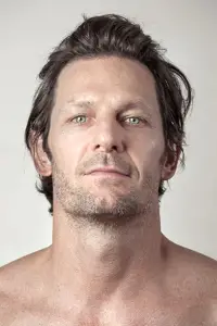 Фото  (Joshua Burrow)