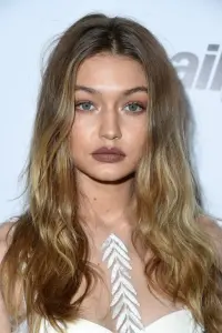 Фото  (Gigi Hadid)