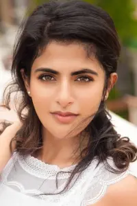 Фото  (Iswarya Menon)