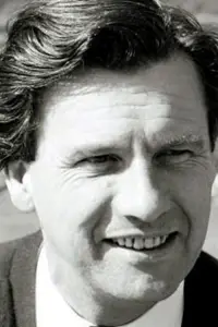 Фото  (Ludovic Kennedy)