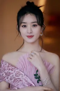 Фото Чжао Ліін (Zhao Liying)