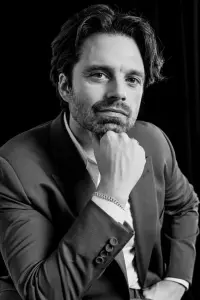 Фото Себастьян Стен (Sebastian Stan)