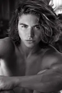 Фото  (Evan Adams)