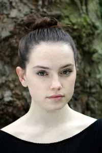 Фото Дейзі Рідлі (Daisy Ridley)