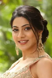 Фото  (Nikki Tamboli)