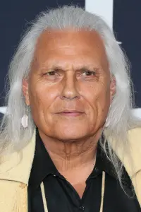 Фото Майкл Хорс (Michael Horse)