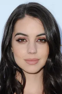 Фото Аделаїда Кейн (Adelaide Kane)