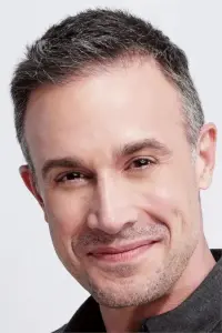 Фото Фредді Принц мл. (Freddie Prinze Jr.)