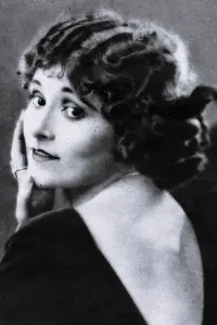 Фото  (Fontaine La Rue)