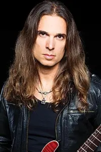 Фото  (Kiko Loureiro)