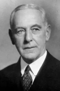 Фото  (C.M. Hallard)