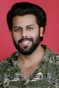 Фото  (Abhimanyu Thilakan)