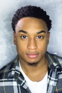 Фото  (Bryce Jones)