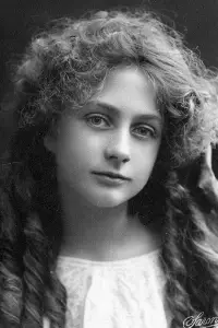 Фото  (Claire Mersereau)