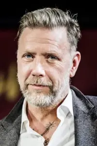 Фото Мікаель Персбрандт (Mikael Persbrandt)