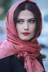 Фото  (Ladan Mostoufi)