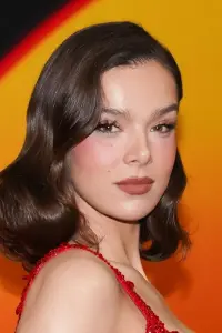 Фото Хейлі Стайнфельд (Hailee Steinfeld)