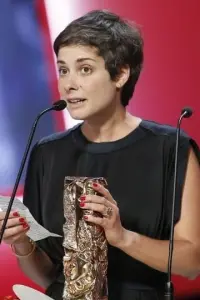 Фото  (Chloé Mazlo)