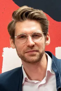 Фото  (Christian Kressmann)